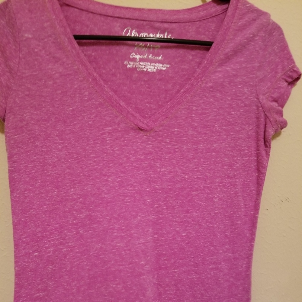 2/$10 💓 Short sleeve shirt Color: purple